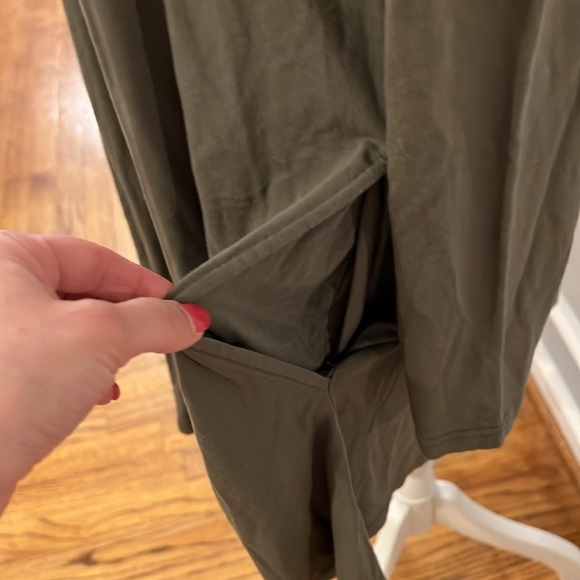 NWOT BAMBOO LONG SLEEVE GREEN DRESS - SIZE MEDIUM - Picture 8 of 10